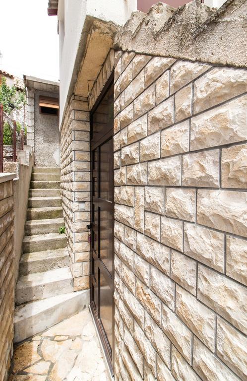 Apartment Peran Шибеник Экстерьер фото